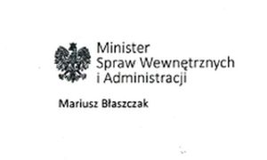 napis Ministerstwo Spraw Wewnętrznych i Administracji Mariusz Błaszczak