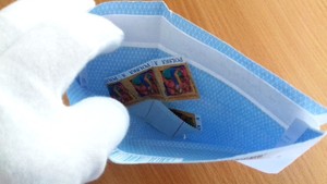 Zdjęcie przedstawia znaczki pocztowe.