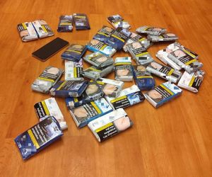 rzeczy pochodzące z kradzieży oraz zatrzymany mężczyzna