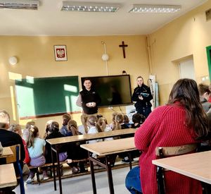 spotkanie dzielnicowych z uczniami