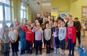 spotkanie dzielnicowych z uczniami