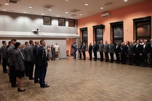 Zdjęcie kolorowe przedstawiające obchody Święta Policji w Strzelcach Opolskich.