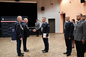 Zdjęcie kolorowe przedstawiające obchody Święta Policji w Strzelcach Opolskich.