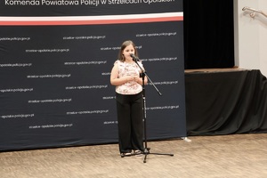 Zdjęcie kolorowe przedstawiające obchody Święta Policji w Strzelcach Opolskich.