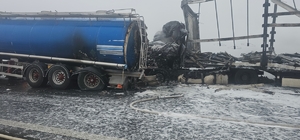 Zdjęcie przedstawia miejsce wypadku drogowego.