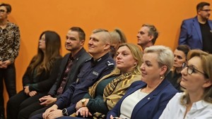 Zdjęcie przedstawia gale zakończenia programu &quot;Przedszkolak ratuje&quot;