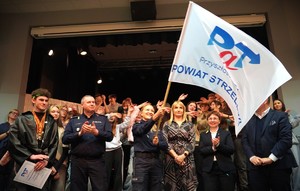 Zdjęcie przedstawia wielki finał programu Przyszłość a Ty