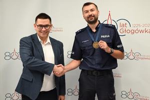 kolorowe zdjęcie Komendanta Głogówka i Burmistrza Gołogówka