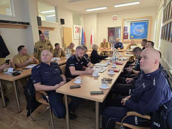 kolorowe zdjęcie spotkanie robocze w OSP