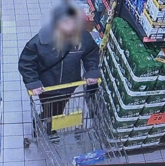 zdjęcie: kobieta zatrzymana za kradzież sklepową