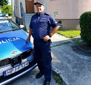 zdjęcie: dzielnicowy, który zatrzymał poszukiwanego