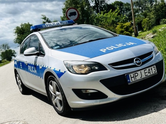 zdjęcie: policyjny radiowóz