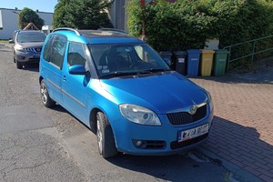 zdjęcie kolorowe - skradziona skoda