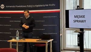 uczestnicy spotkania na wykładach