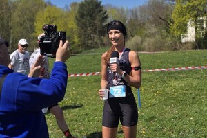 policjanci w trakcie XI biegu o zdrowie