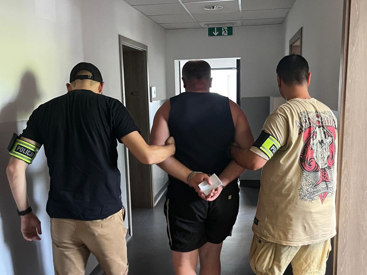 Deportacja 49-letniego Gruzina po złamaniu zakazu prowadzenia pojazdów
