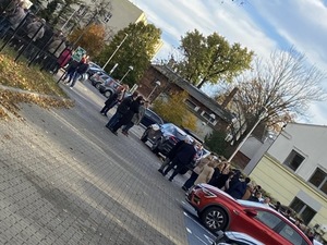 ewakuacja ludzi ze Starostwa Powiatowego