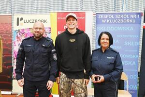 policjanci i "Grabo"