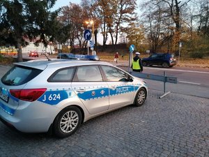 policjanci podczas akcji &quot;Znicz 2021&quot;