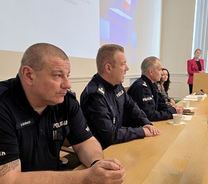 policjanci podczas szkolenia