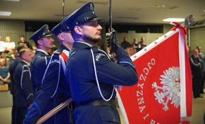 Sztandar policyjny.