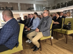zdjęcie kolorowe: uczestnicy i prelegenci Konferencję nt. Cyberprzestępczości Finansowej