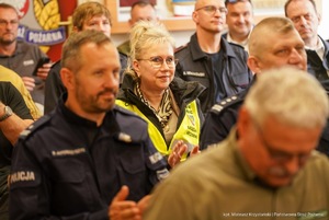 zdjęcie kolorowe: opolscy policjanci podczas ćwiczenia &quot;Biskupia Kopa 2025&quot;