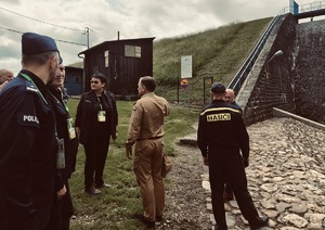 zdjęcie kolorowe: opolscy policjanci podczas ćwiczenia &quot;Biskupia Kopa 2025&quot;
