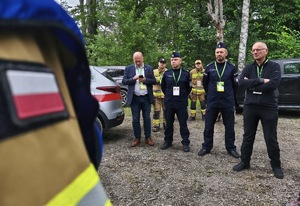 zdjęcie kolorowe: opolscy policjanci podczas ćwiczenia &quot;Biskupia Kopa 2025&quot;