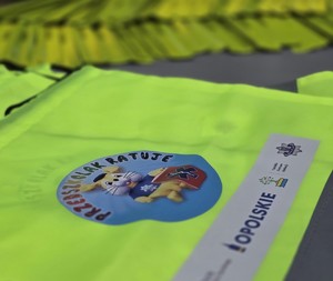 upominek dla dzieci biorących udział w warsztatach - worek odblaskowy