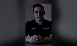 zdjęcie: policjant