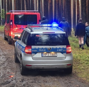 zdjęcie: opolscy policjanci podczas działań