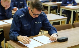 Zdjęcie przedstawia uczestnika konkursu,