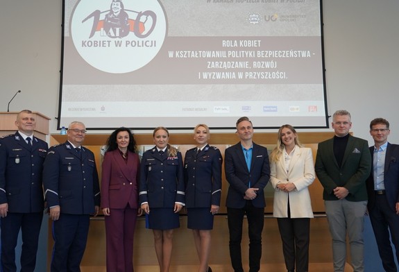 Zdjęcie: uczestnicy konferencji.