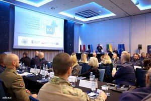 zdjęcie: uczestnicy na rozpoczęciu projektu