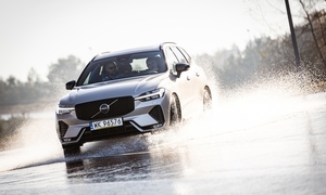 zdjęcie: samochód osobowy