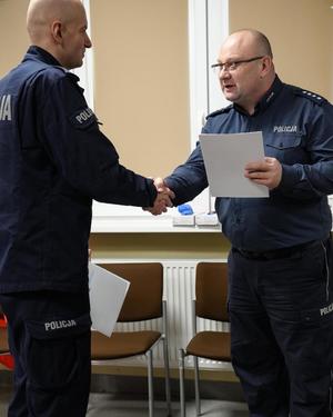 zdjęcie: policjanci podczas egzaminu