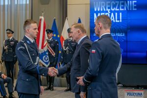 zdjęcie: odznaczeni policjanci