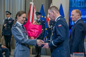 zdjęcie: odznaczeni policjanci