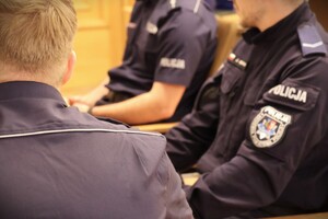 policjanci podczas spotkania z Komendantem Wojewódzkim Policji w Opolu