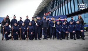 Zdjęcia: Policyjne klasy mundurowe rywalizowały ze sobą w musztrze policyjnej