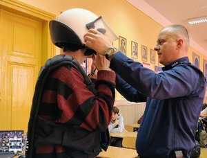 Zdjęcia: Praca policjanta oczami ósmoklasisty