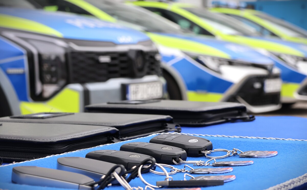 Modernizacja floty opolskiej Policji trwa - nowe radiowozy już na drogach